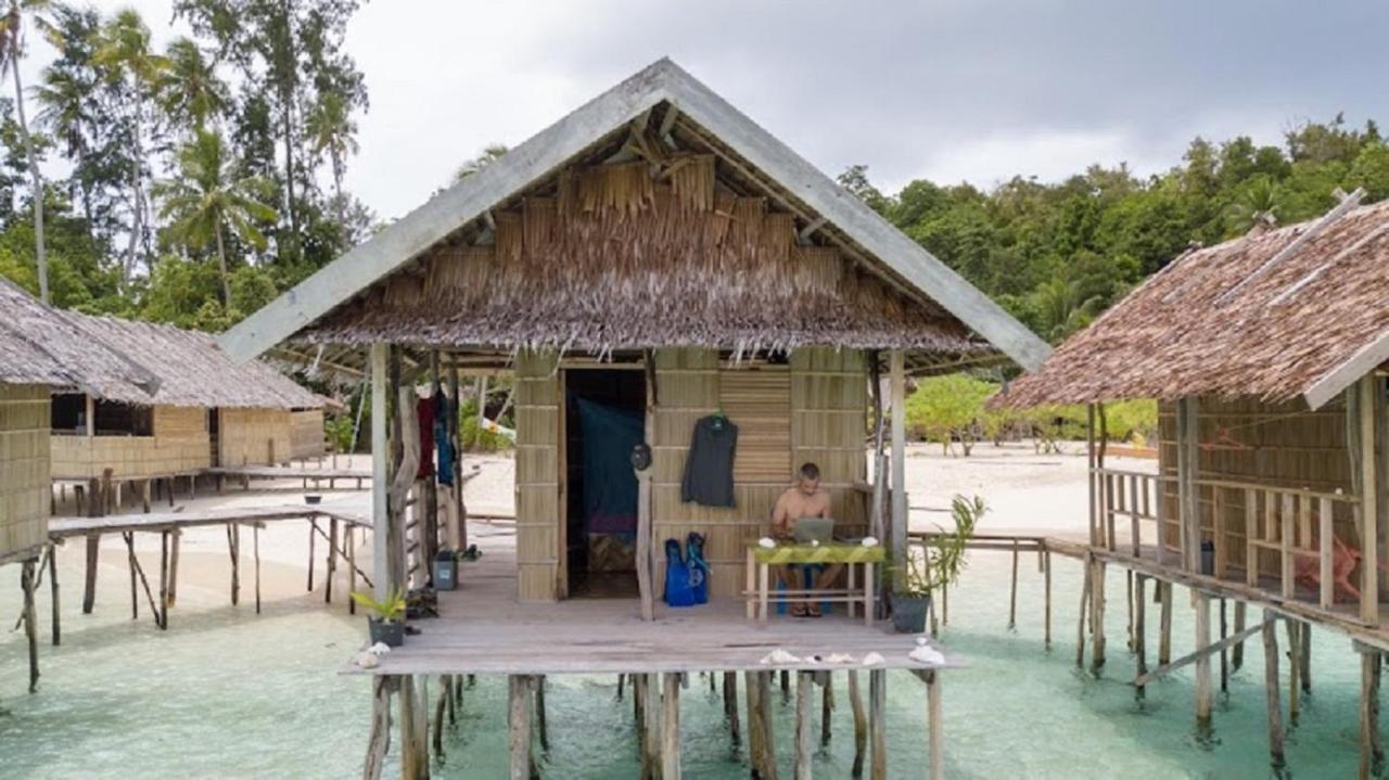 Nus Homestay Raja Ampat Kri Esterno foto